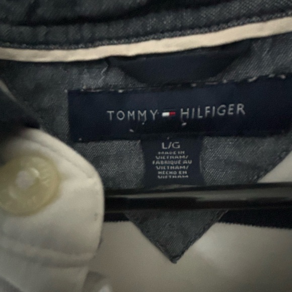Tommy Hilfigher Polo - Picture 2 of 2